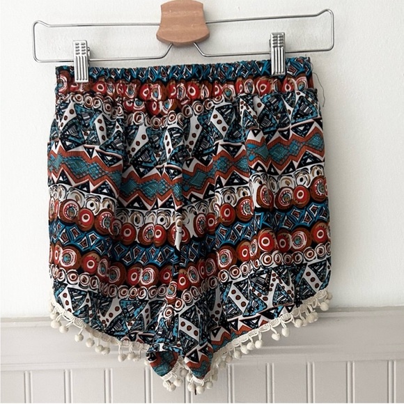 Shosho High Waist Geometric Patterned Shorts with Pom Pom Trim medium - Picture 5 of 5